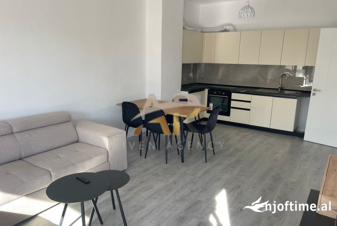 Shtepi me qera 1+1 ne Tirane - 50,000 Leke