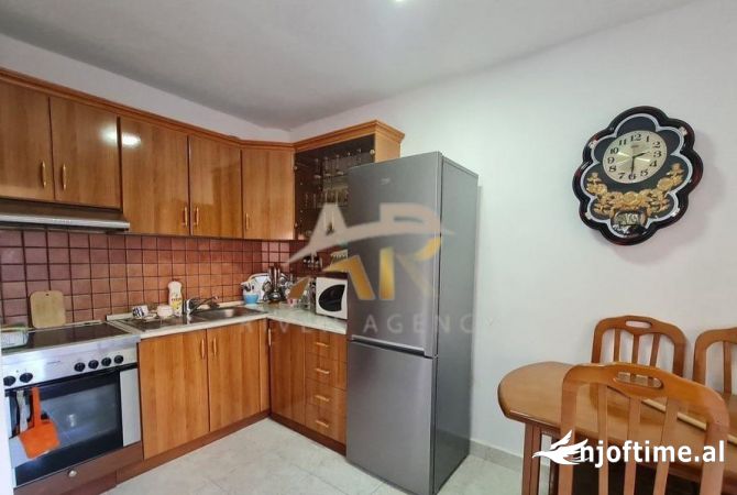 Shtepi me qera 1+1 ne Tirane - 800 Euro