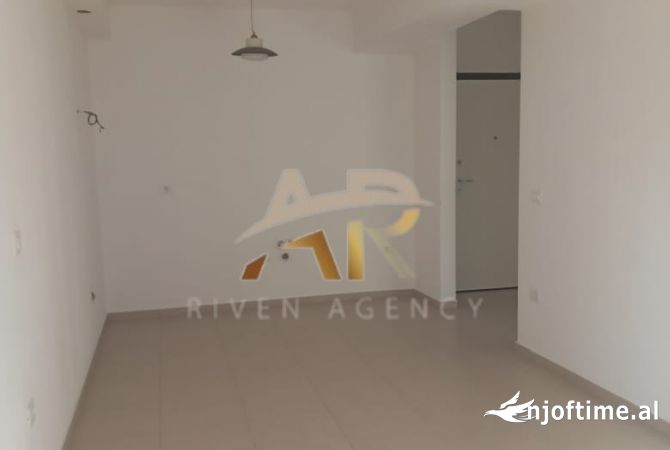 Shtepi me qera 1+1 ne Tirane - 600 Euro