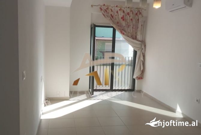 Shtepi me qera 1+1 ne Tirane - 600 Euro