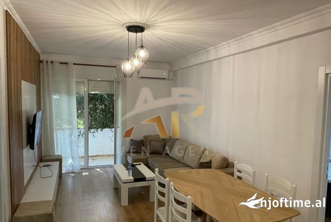Shtepi me qera 2+1 ne Tirane - 750 Euro