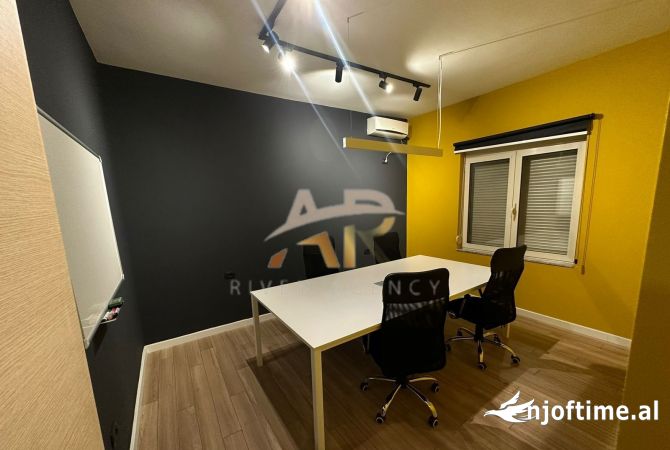 Ambient biznesi me qera 3+1 ne Tirane - 65,000 Leke