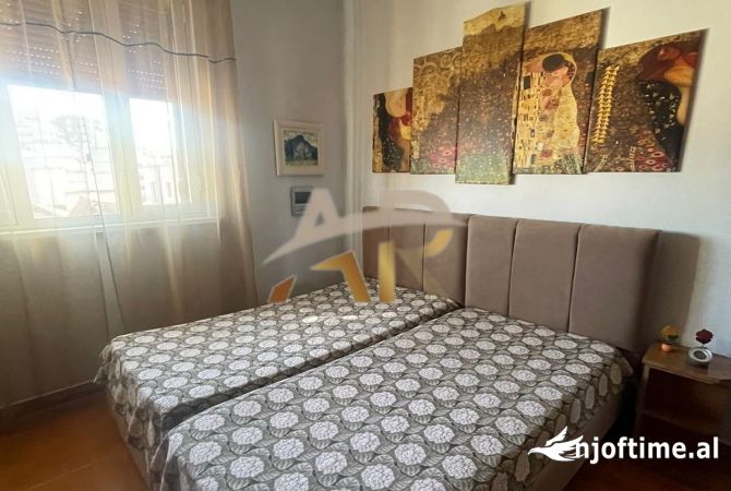 Shtepi me qera Apartament ne Tirane, 2+1, Mobilimi E mobiluar, Pagesa 600  Euro.