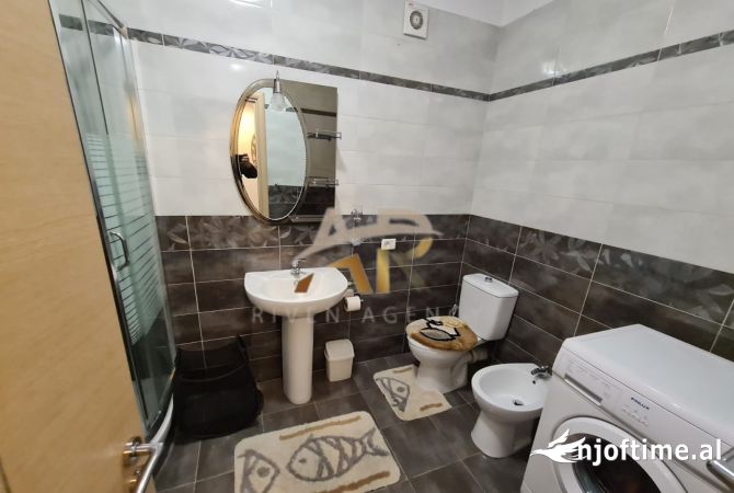 Shtepi me qera Apartament ne Tirane, 1+1, Mobilimi E mobiluar, Pagesa 450  Euro.