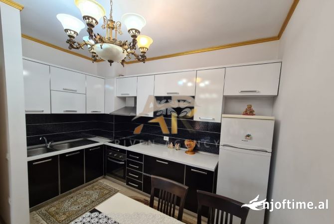 Shtepi me qera 1+1 ne Tirane - 450 Euro