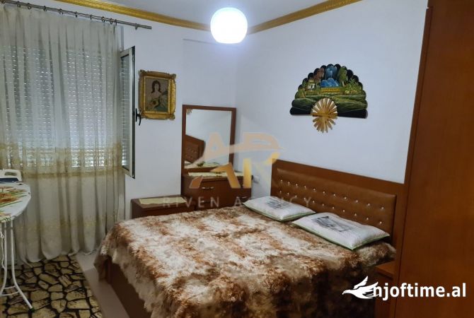 Shtepi me qera 1+1 ne Tirane - 450 Euro