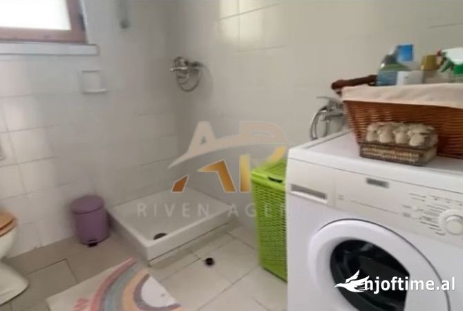 Shtepi me qera Apartament ne Tirane, 2+1, Mobilimi E mobiluar, Pagesa 600  Euro.