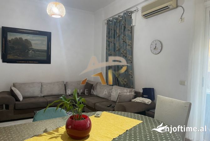 Shtepi me qera 2+1 ne Tirane - 50,000 Leke