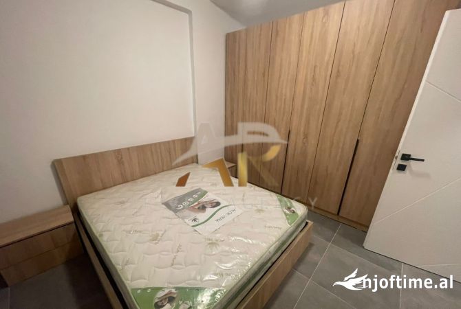 Shtepi me qera Apartament ne Tirane, 2+1, Mobilimi E mobiluar, Pagesa 45,000  Leke.