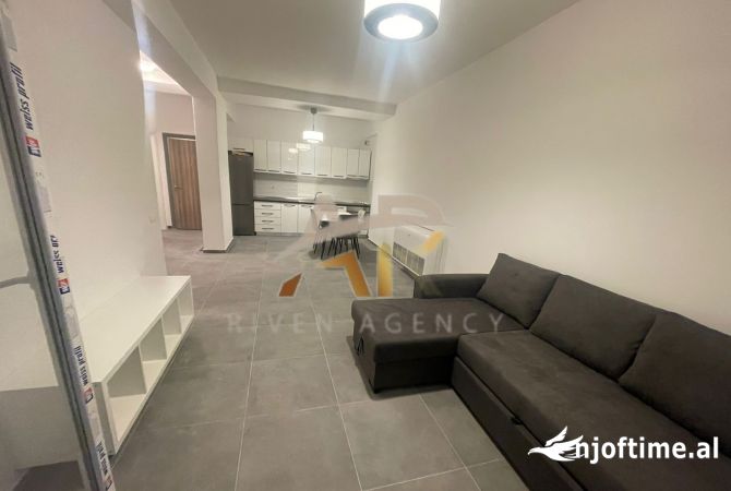 Shtepi me qera 2+1 ne Tirane - 45,000 Leke