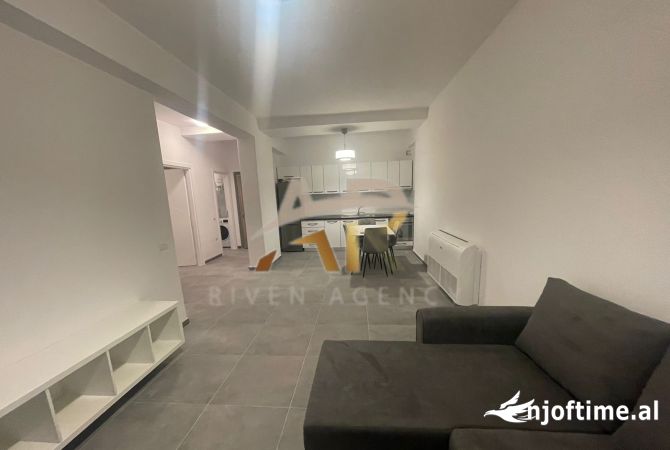 Shtepi me qera 2+1 ne Tirane - 45,000 Leke