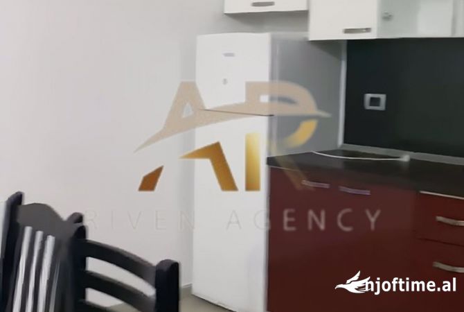 Shtepi me qera 2+1 ne Tirane - 400 Euro