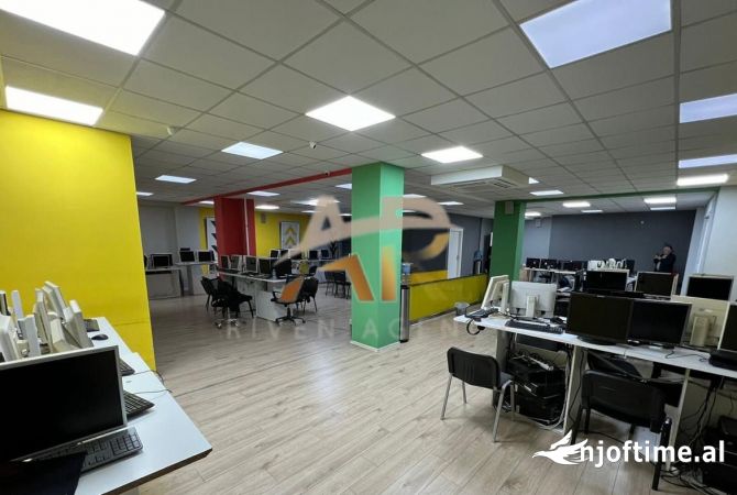 Ambient biznesi me qera 1+1 ne Tirane - 700 Euro