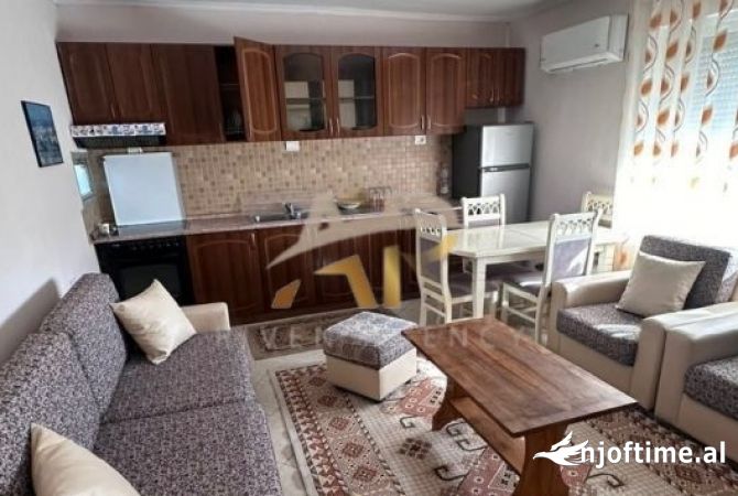 Shtepi me qera 2+1 ne Tirane - 500 Euro