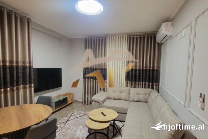 Shtepi me qera 2+1 ne Tirane - 47,000 Leke