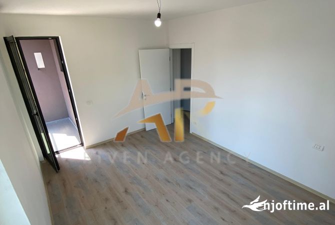 Jepet me qera apartament 1+1 i pershtatshem per zyre, tek residenca Future Home, Astir