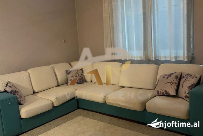 Shtepi me qera 2+1 ne Tirane - 40,000 Leke