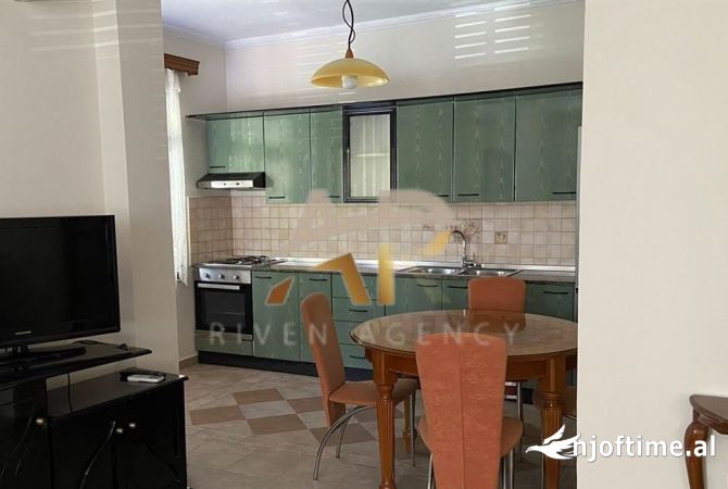 Shtepi me qera 2+1 ne Tirane - 50,000 Leke