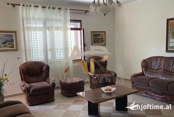Shtepi me qera 2+1 ne Tirane - 50,000 Leke