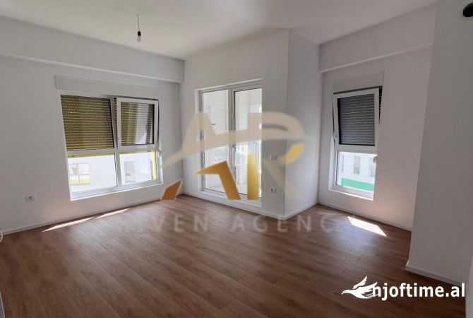 Shtepi ne shitje 1+1 ne Tirane - 9,400,000 Leke