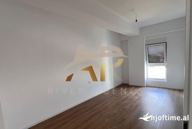 Shtepi ne shitje 2+1 ne Tirane - 13,500,000 Leke