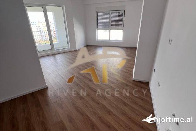 Apartment for sale in Tirana 2+1, Emty