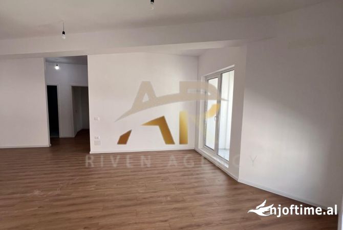 Shtepi ne shitje 2+1 ne Tirane - 13,500,000 Leke