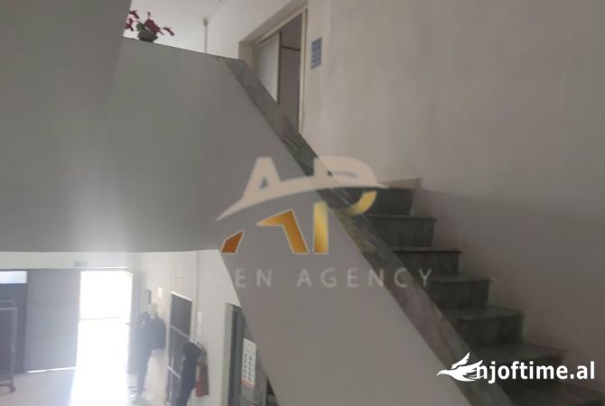 Ambient biznesi me qera 1+1 ne Tirane - 2,850 Euro