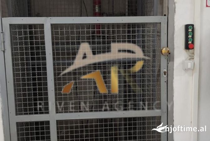 Ambient biznesi me qera 1+1 ne Tirane - 2,850 Euro