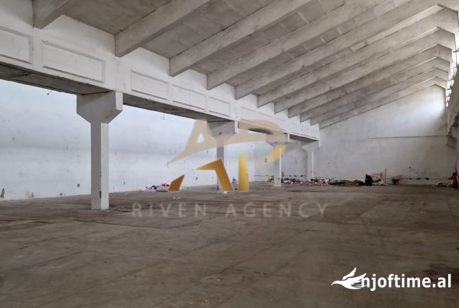 Ambient biznesi me qera 1+1 ne Tirane - 2,700 Euro