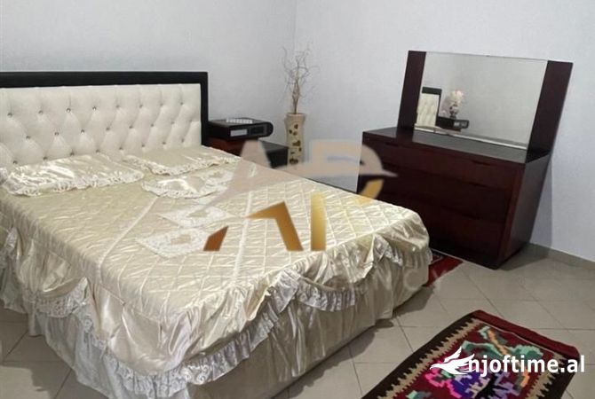 Shtepi me qera 2+1 ne Tirane - 400 Euro