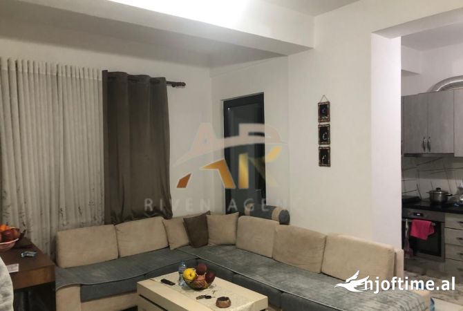 Shtepi me qera 2+1 ne Tirane - 45,000 Leke