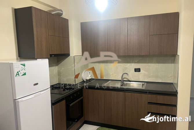 Shtepi me qera 1+1 ne Tirane - 47,000 Leke