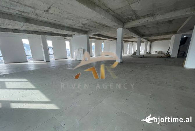 Ambient biznesi me qera 1+1 ne Tirane - 3,500 Euro