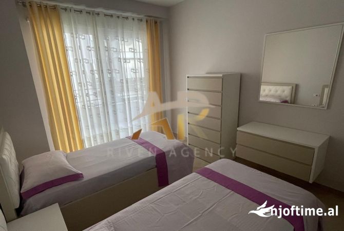 Shtepi me qera Apartament ne Tirane, 2+1, Mobilimi E mobiluar, Pagesa 700  Euro.