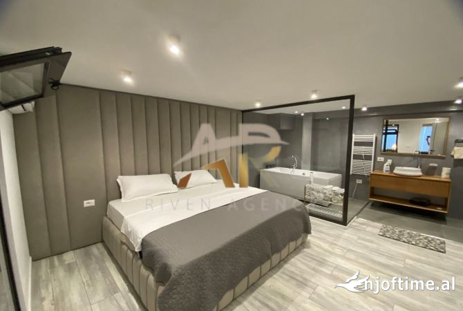 Shtepi me qera Duplex(shtepi me 2 kate) ne Tirane, 2+1, Mobilimi Pjeserisht e mobiluar, Pagesa 1,200  Euro.