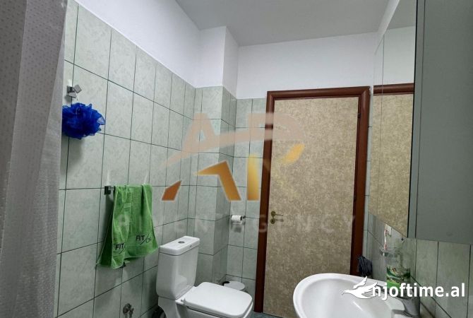 Shtepi me qera Apartament ne Tirane, 1+1, Mobilimi E mobiluar, Pagesa 65,000  Leke.