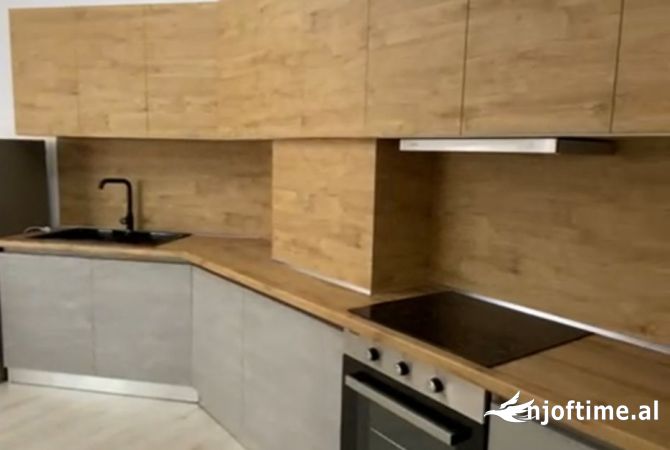 Shtepi me qera 2+1 ne Tirane - 55,000 Leke