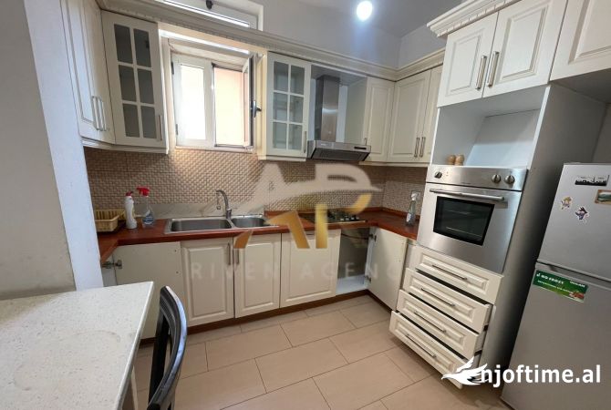 Shtepi me qera 2+1 ne Tirane - 40,000 Leke