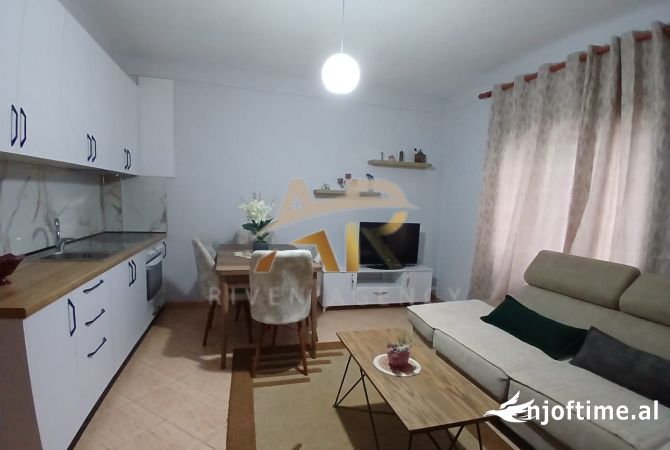 Shtepi me qera 2+1 ne Tirane - 50,000 Leke