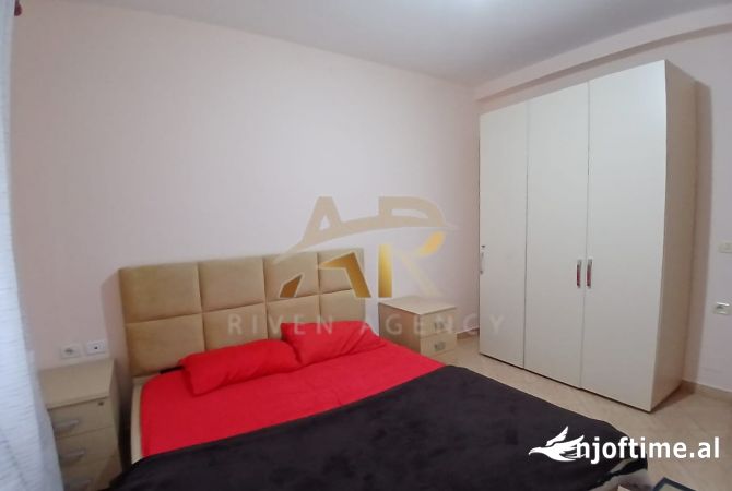 Shtepi me qera 2+1 ne Tirane - 50,000 Leke