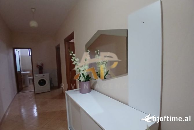 Shtepi me qera Apartament ne Tirane, 2+1, Mobilimi E mobiluar, Pagesa 50,000  Leke.