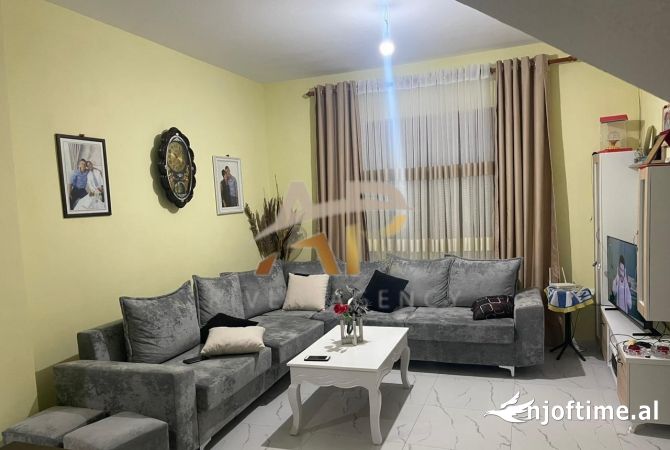 Shtepi me qera 2+1 ne Tirane - 700 Euro