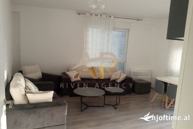 Shtepi me qera 2+1 ne Tirane - 600 Euro