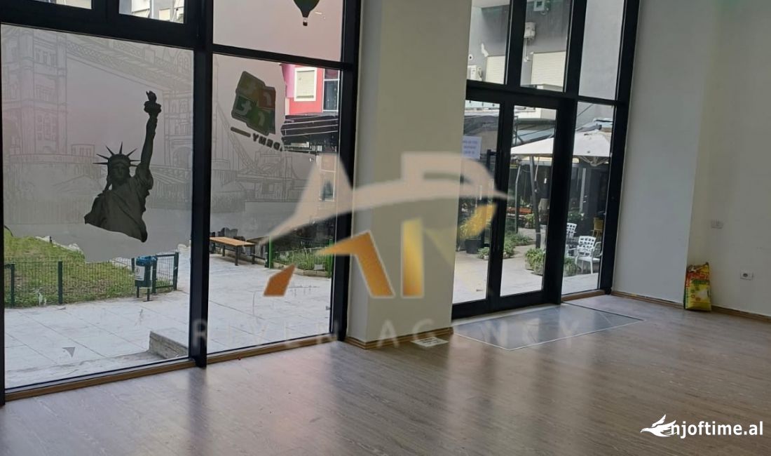 Jepet me qera Ambjent biznesi tek Golden Park 