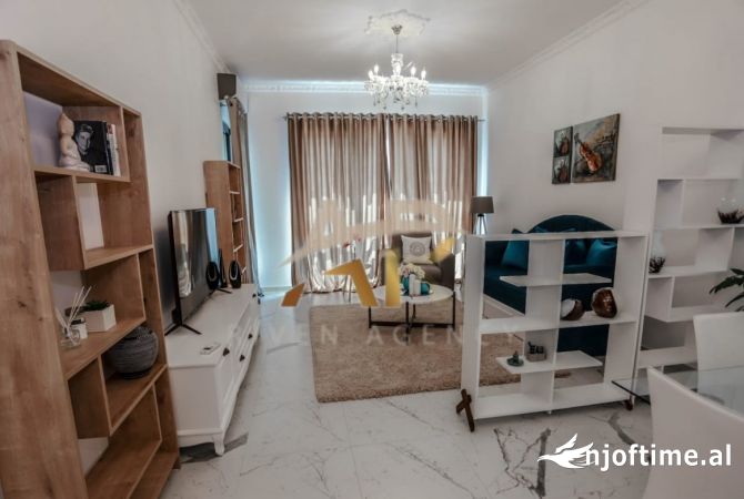 Shtepi me qera Apartament ne Tirane, 1+1, Mobilimi E mobiluar, Pagesa 800  Euro.