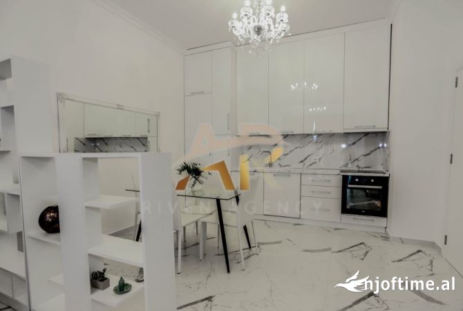 Shtepi me qera 1+1 ne Tirane - 800 Euro