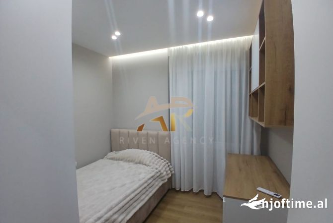 Shtepi me qera Apartament ne Tirane, 2+1, Mobilimi E mobiluar, Pagesa 750  Euro.