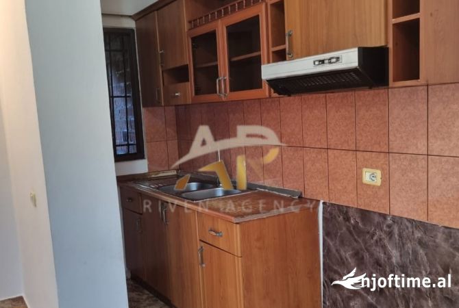 Shtepi me qera 1+1 ne Tirane - 25,000 Leke