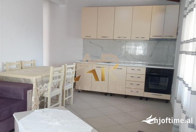 Shtepi me qera 2+1 ne Tirane - 45,000 Leke